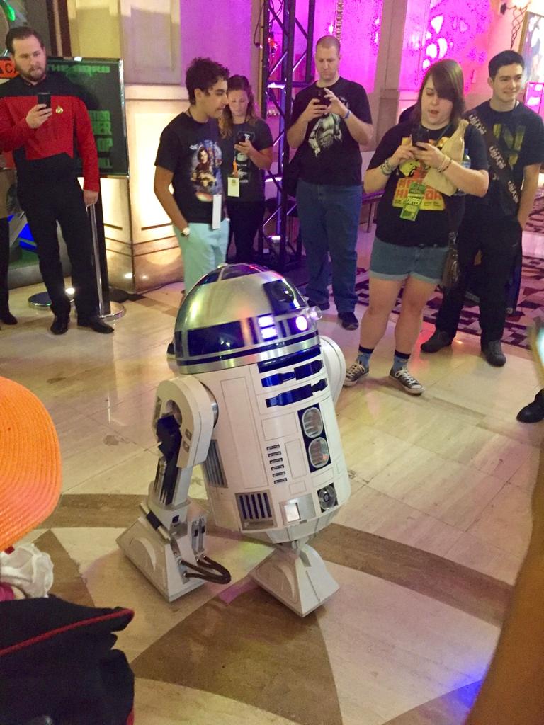 R2-D2 STLV 2016 - 6