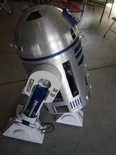 Tiny's R2 - Side