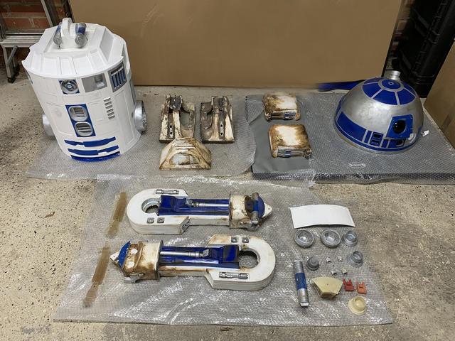 R2-D2-bits